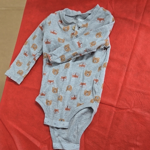 Long Sleeve Onesie Set Of [4]- Blue, Red, Gray - Picture 8 of 11